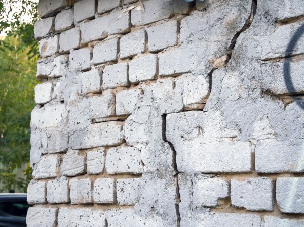Cracked Brick Wall Repair in Longmont